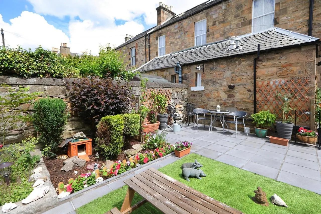 Lauderville Guest House Edinburgh 4*,
